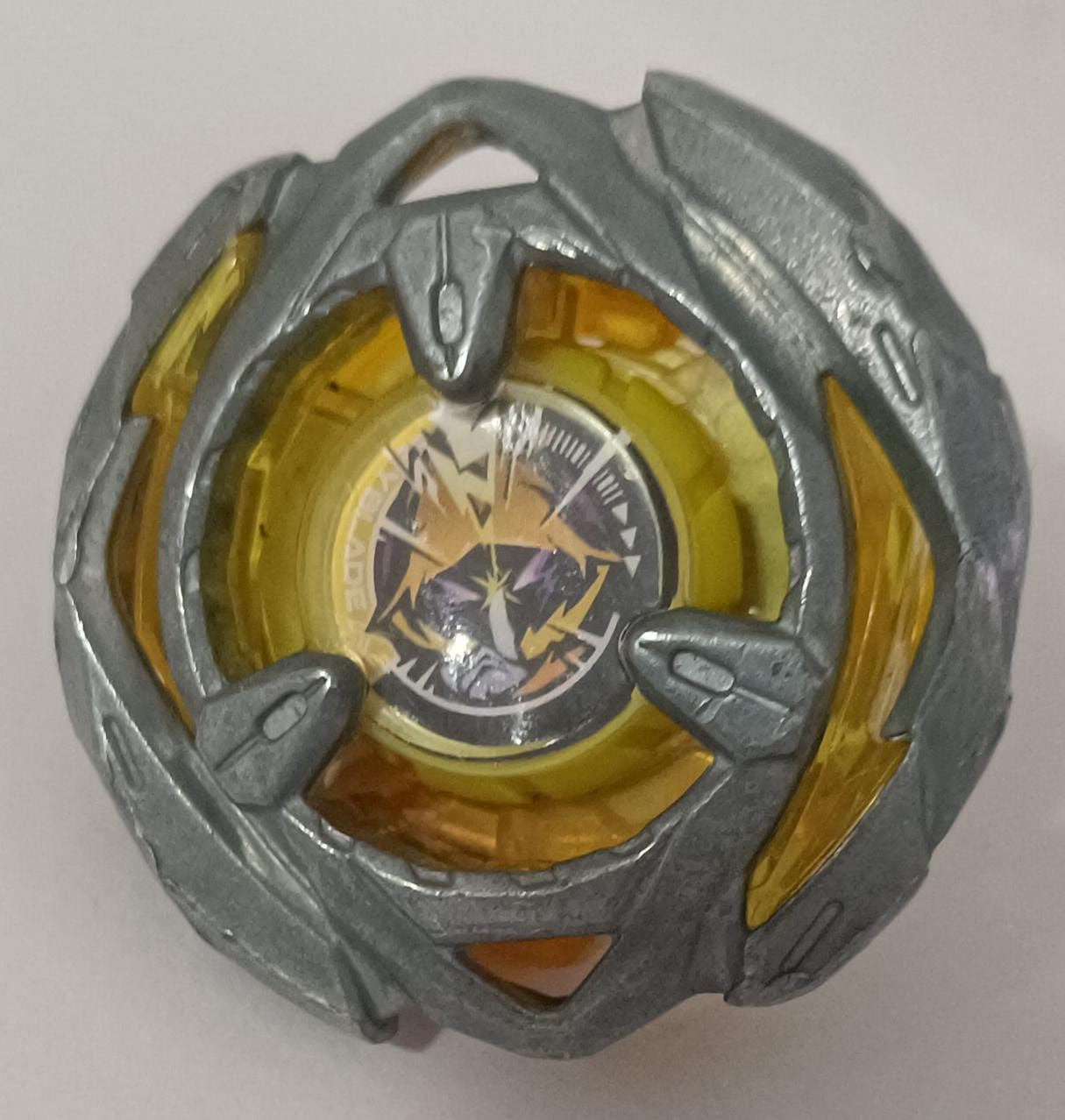 SHB-4k Beyblade Amarillo 4 Beyblade X Wizard Arrow 4-80B Starter Pack.