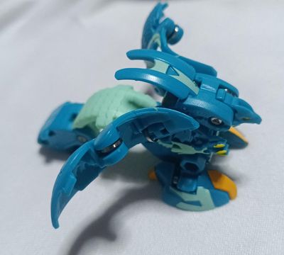 SHB-4k Bakugan Azul 1 Bakugan Evolutions Blitz Fox Blue Bakugan de Spin Master.