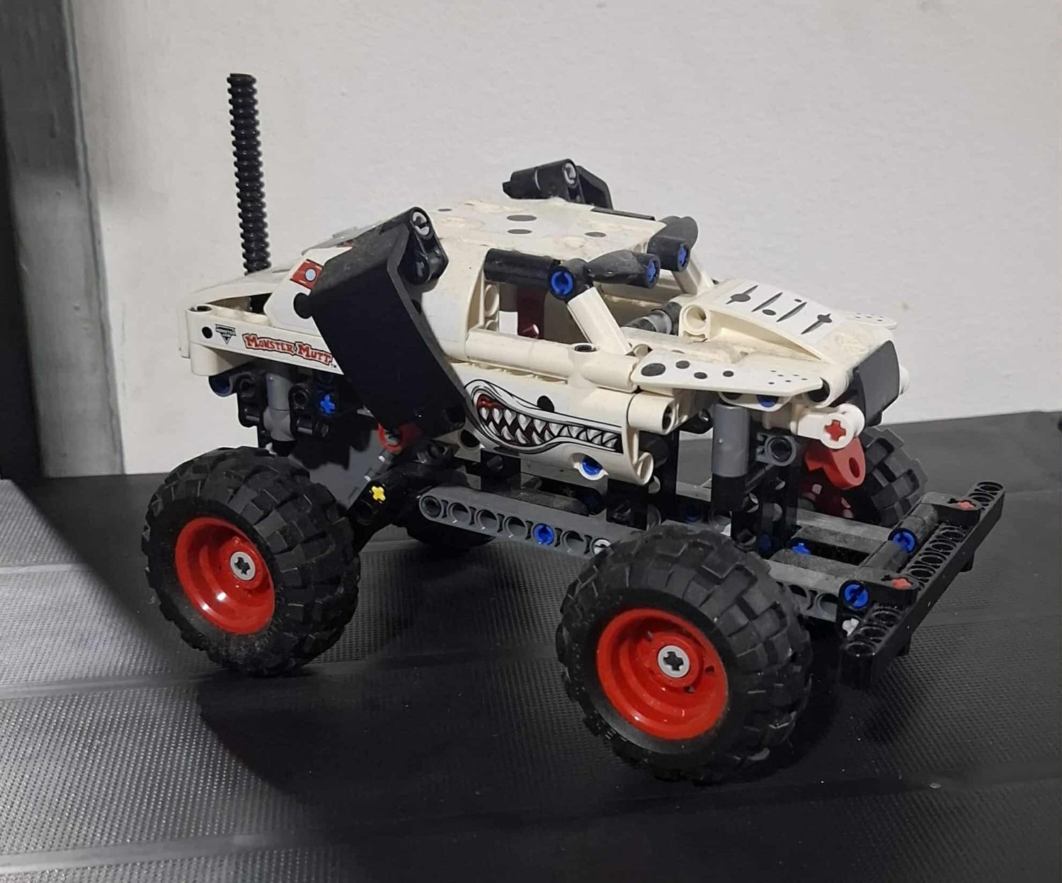 BAF1 Lego Technic Lego Monster Jam Mutt Dalmata