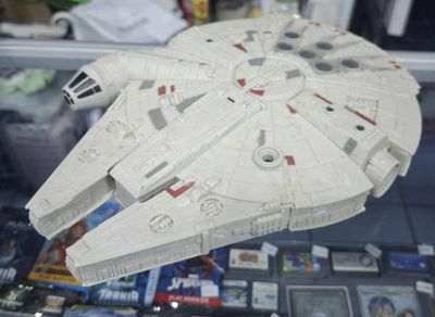 SJ Halcon Milenario Figura Star Wars Figura