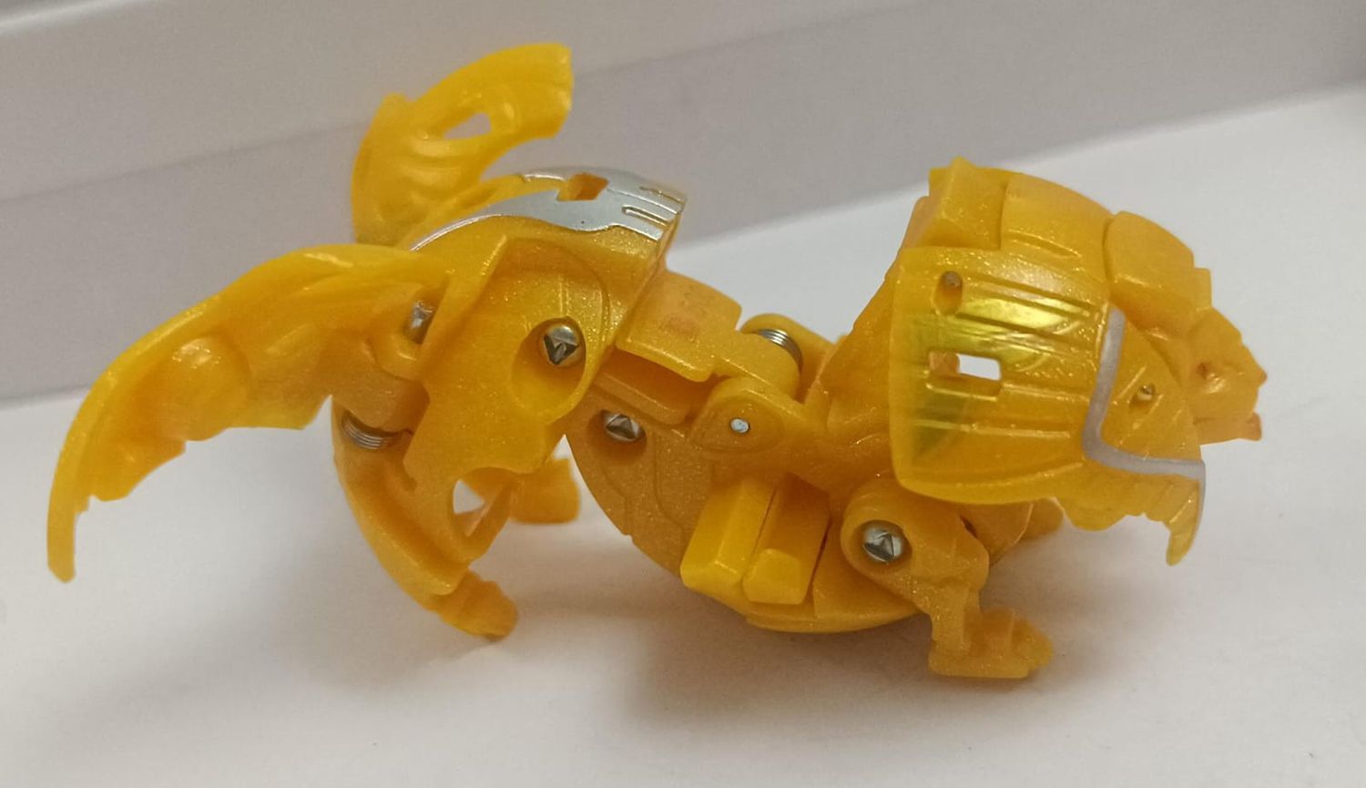 SHB-4k Bakugan Amarillo 6 Bakugan Aurelus Genesis Pharol