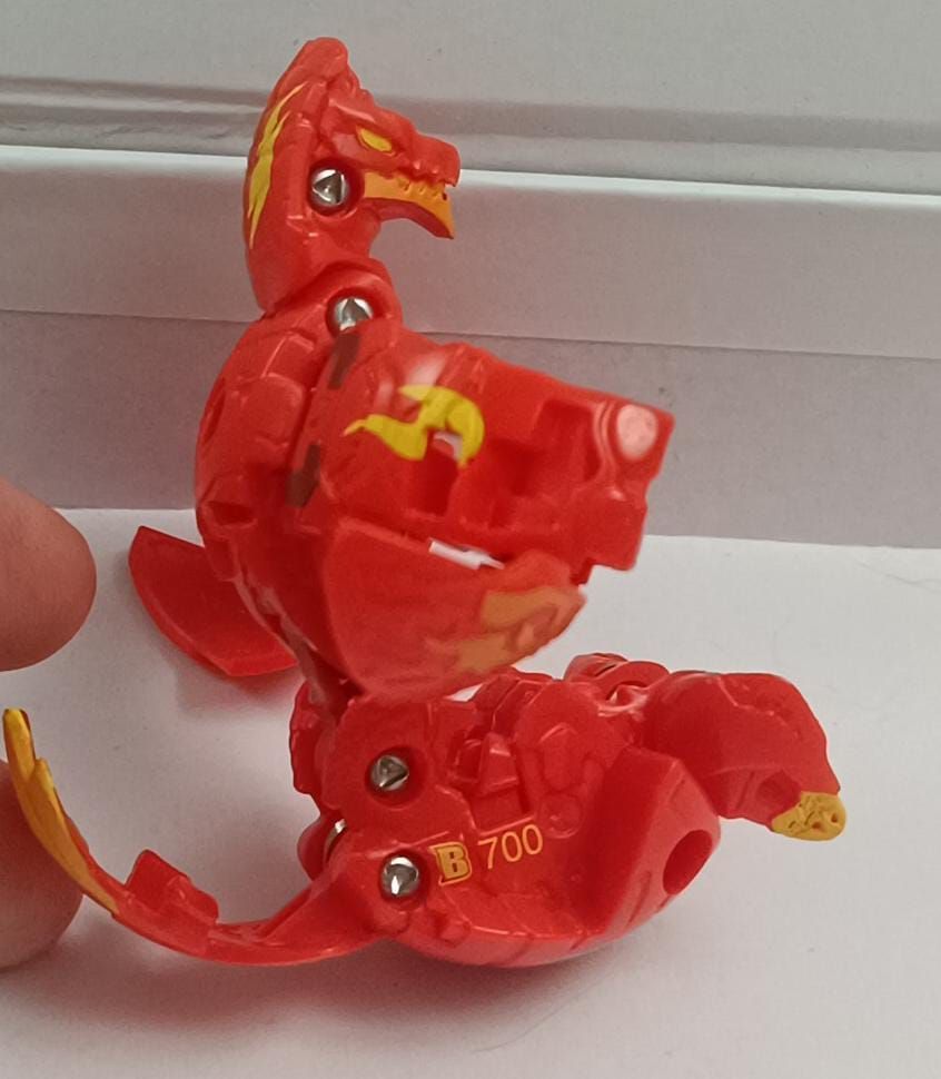SHB-4k Bakugan Amarillo 12 Bakugan Pyrus Neo Dragonoid  Bakugan Evolutions.