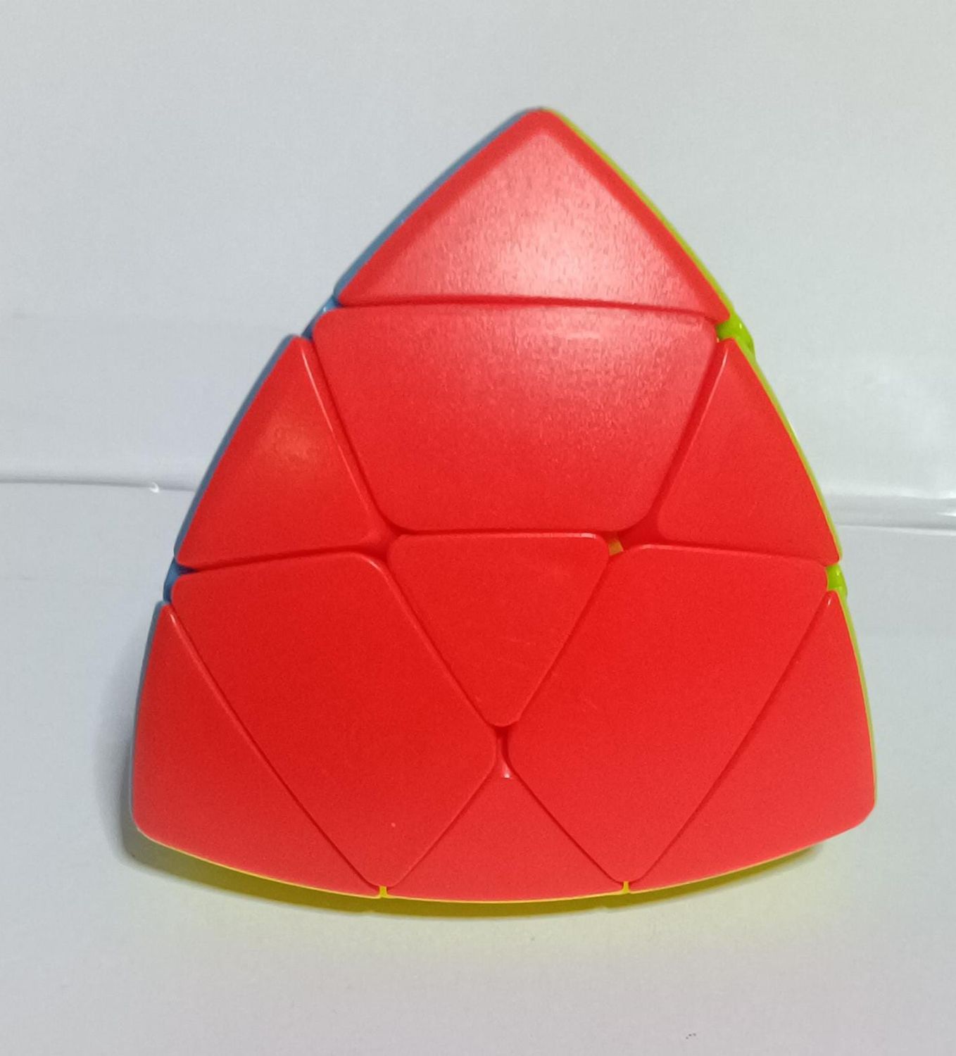 SHX4 Cubo Rubik QiYi Mastermorphix 3x3, una modificación del clásico cubo de Rubik Amarillo, Rojo, Verde, Celeste,Azul.