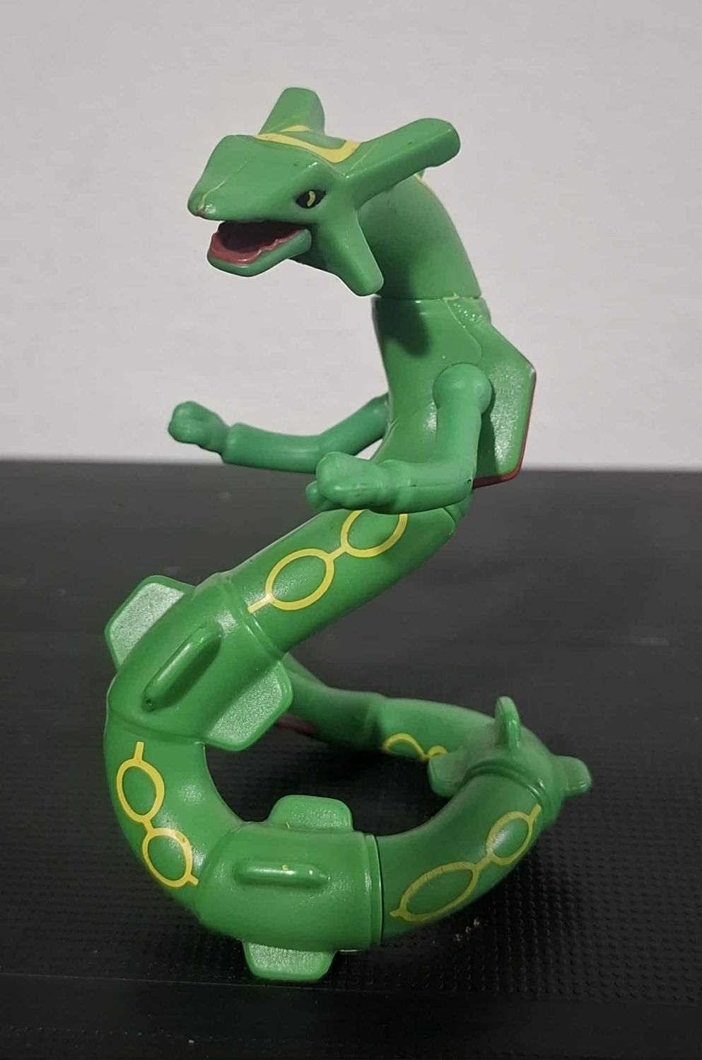 BA35 Rayquaza Figura Pokemon Figura Mcdonalds 2015