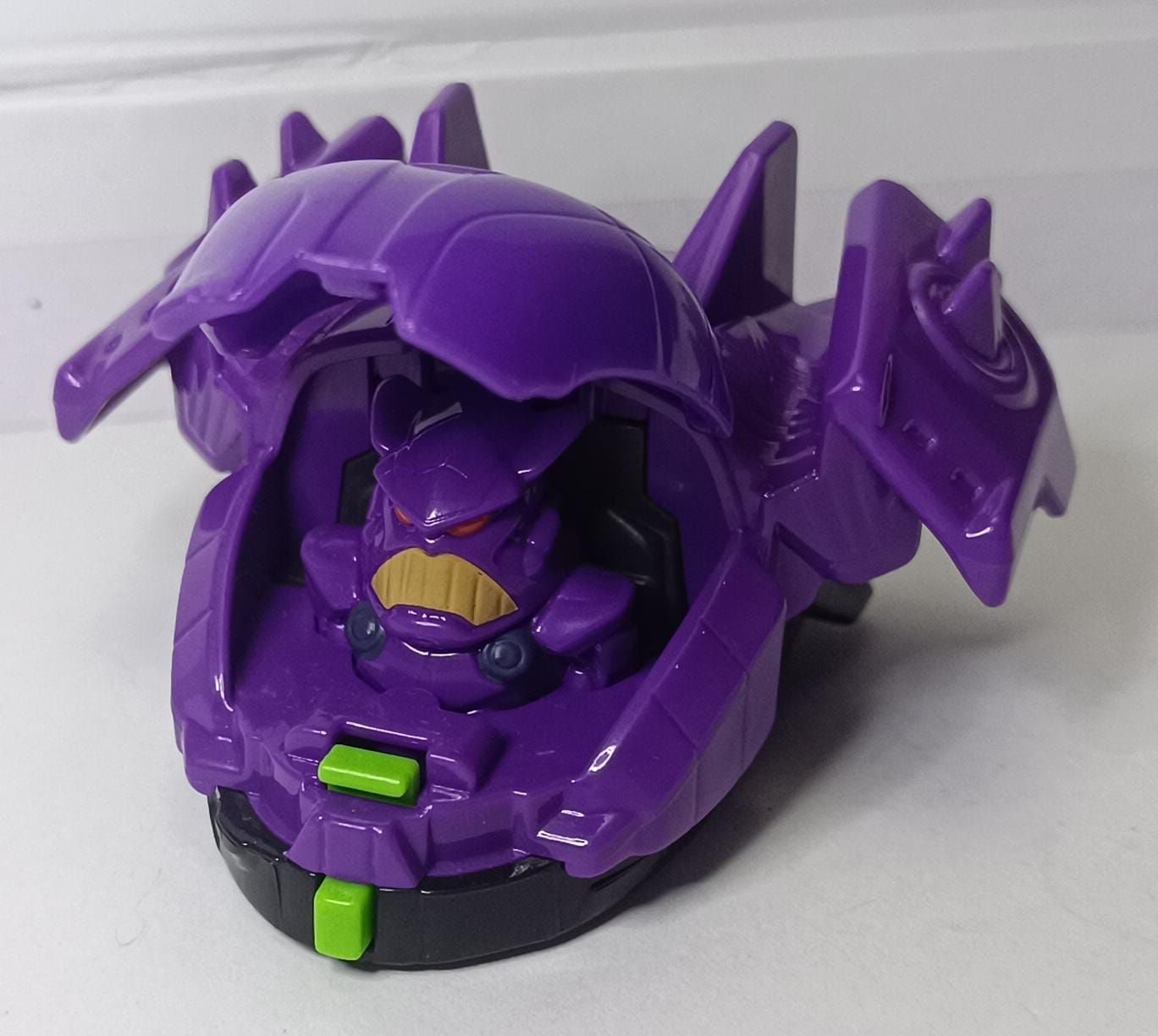 NELA-g, Nave Zurg Lightyear Disney y Pixar  Hyperspeed de Mattel.