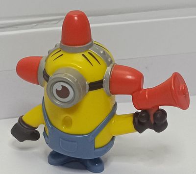 NELA-g, Minion  Mi villano favorito Cajita Feliz de McDonald&#39;s.