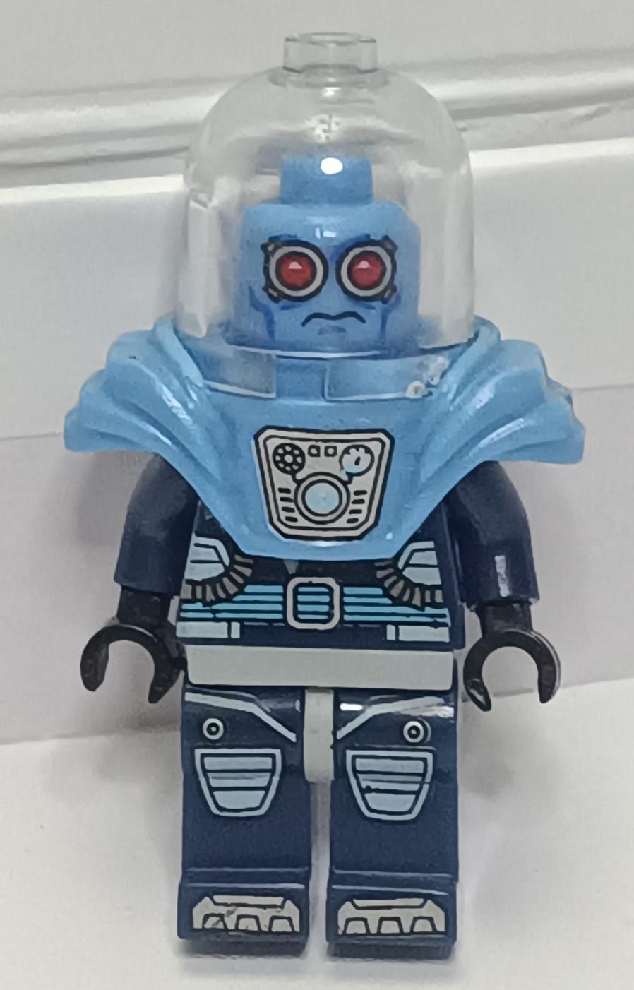 NELA-g, LEGO Mr. Freeze Minifigura  DC Comics Batman  (76118).