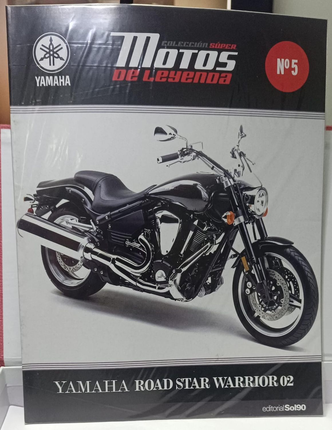 NELA-r, Revista Motos de Leyenda Issue 5  Editorial Sol90, Yamaha Road Star Warrior 02.