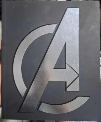 BA35 Marvel Avengers The Essential Guide Lootcrate Exclusive