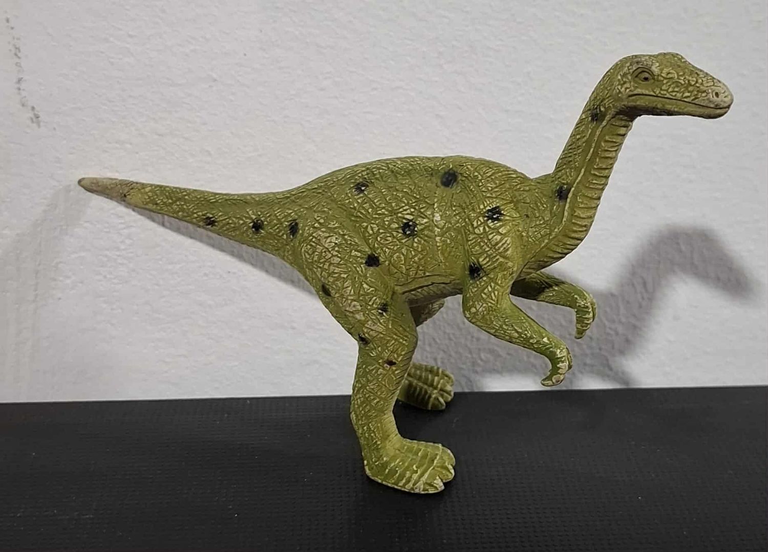 BA36 Dinosaurio Figura