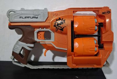 BA37 Nerf Pistola de Dardos Flipfury Hasbro con 12 Dardos