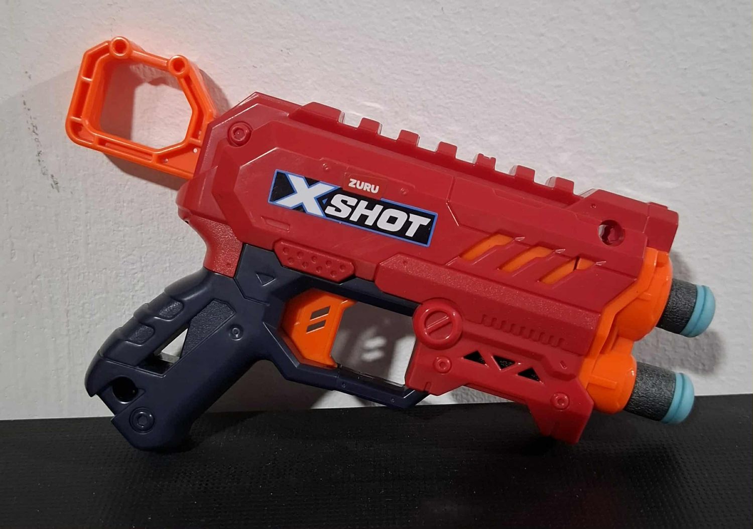 BA37 Zuru Pistola de Dardos Zuru Xshot con 2 Dardos