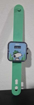 BA37 Snoopy Reloj KFC 2024 Funcional