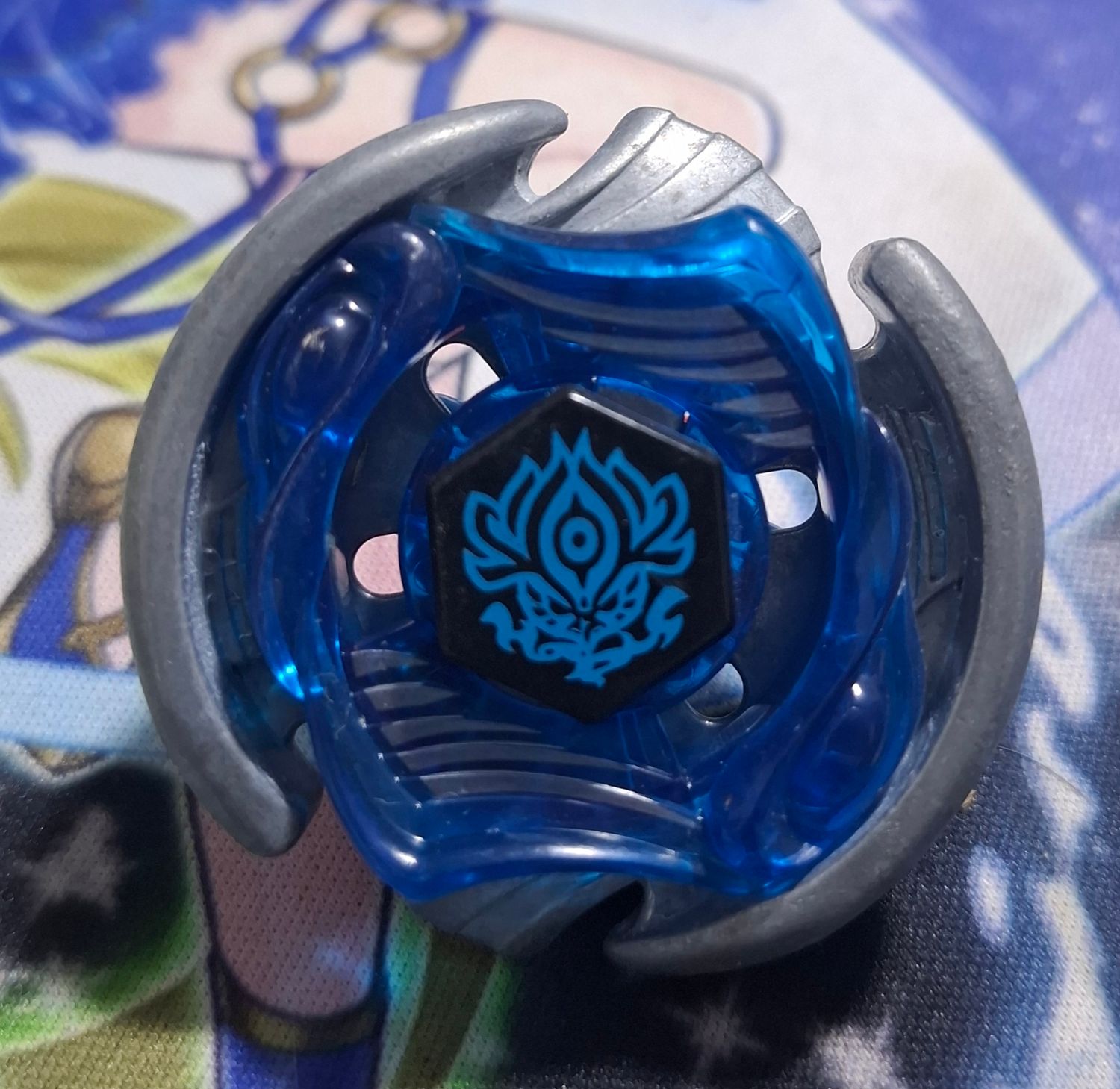 SH4 Beyblade Azul Metal