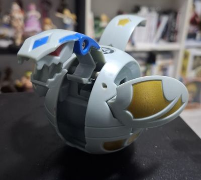 SH1 Bakugan Grande Gris Pyro Dragonoid Gray aos 580g