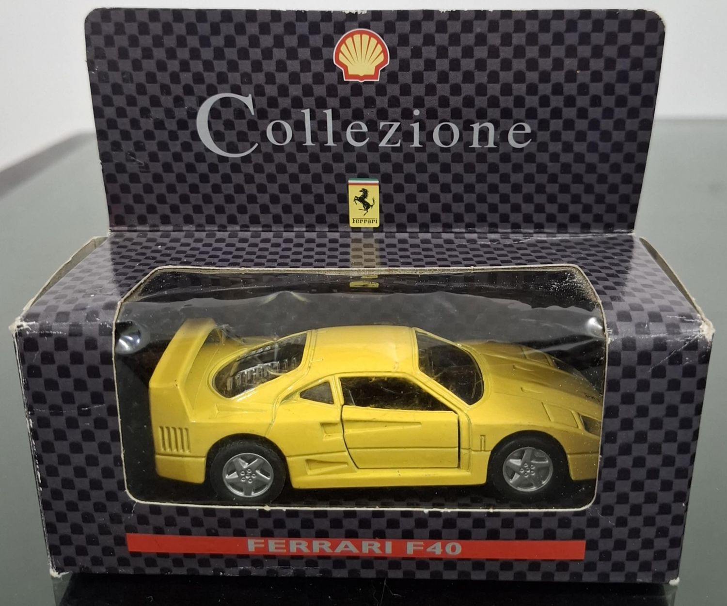 SH14 Ferrari F40 Maisto Shell Collezione Escala 1/36