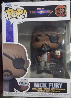 SH1 Nick Fury Figura Funko Pop 1253 The Marvels Figura Caja Danada