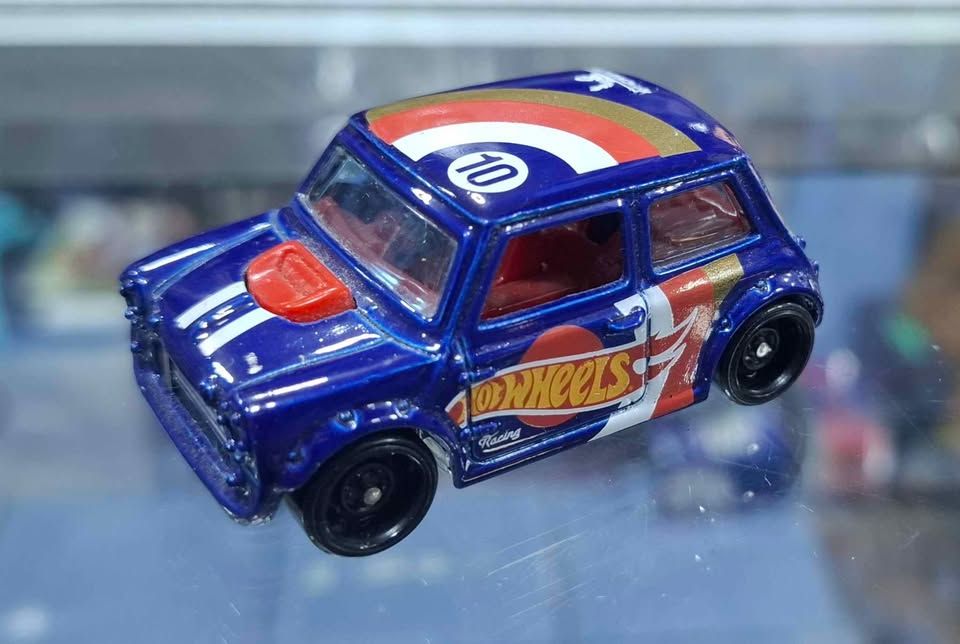 SJ Morris Mini Hot Wheels Michelin