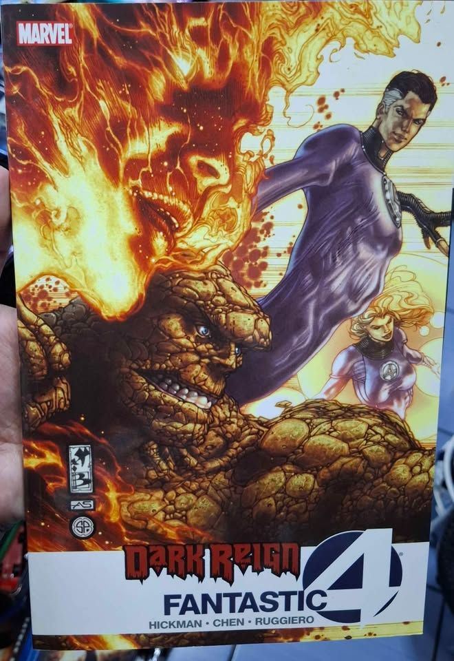 SJ2 Fantactic Four Dark Reign TP Comic Ingles Marvel
