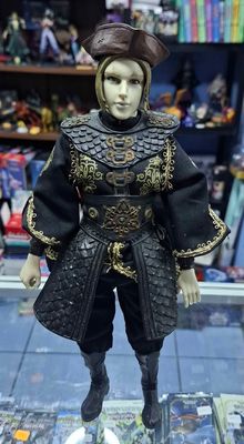 BAF1 Piratas del Caribe Figura Elizabeth Swan Hot Toys Disney 10 Pulgadas