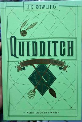 SJ3 Quidditch Libro Tapa Dura Español A Traves de los Tiempos JK Rowling Harry Potter