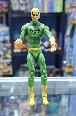 SJ2 Iron Fist Figura 3.75 Marvel