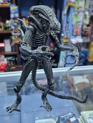 SJ1 Alien Marca NECA Figura 8 Pulgadas Articulada
