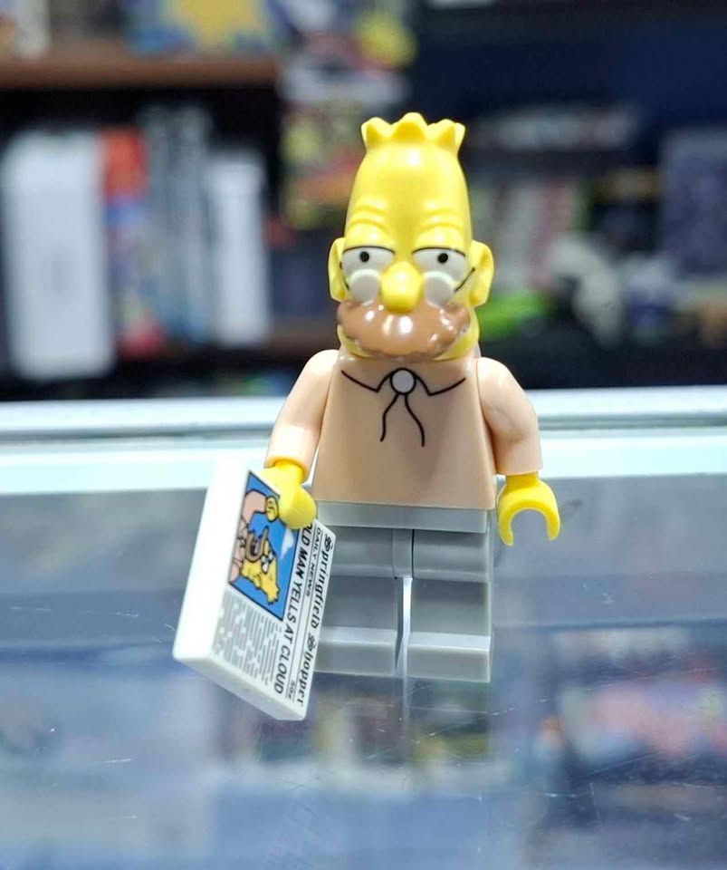 SJ3 Abraham Simpson Lego Mini Figura