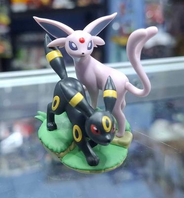 SJ Umbreom Espeon Figura Original Pokemon TCG