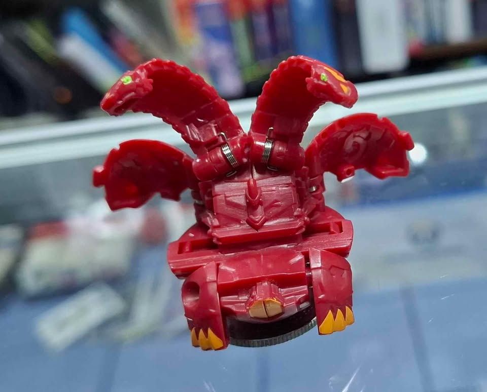SJ1 Bakugan Rojo Red Pyrus