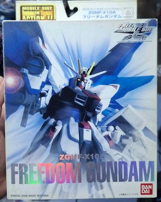 SJ1 Freedom Gundam Figura Bandai Extended Mobile Suit