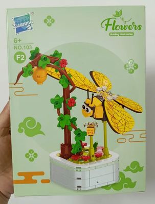 KM Flowers, Insect Series, "Bee", Tipo Lego