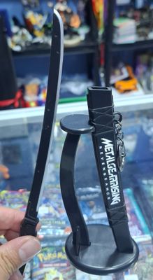 SH1 Metal Gear Rising Llavero Espada Oficial de Metal