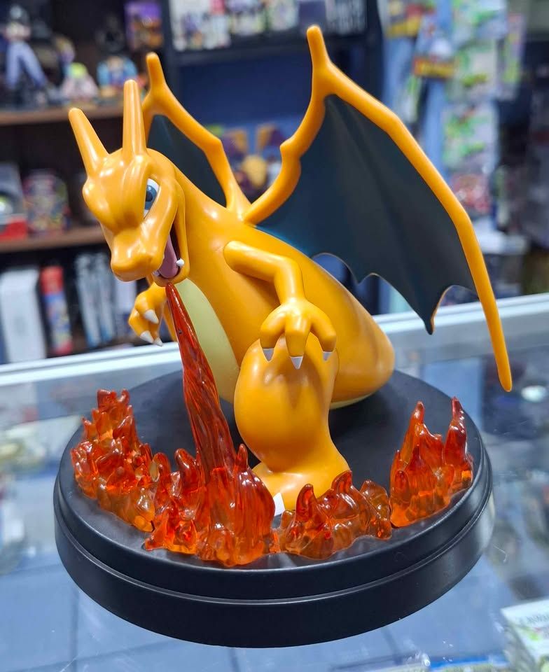SJ1 Charizard Estatua 6 Pulgadas Pokemon TCG