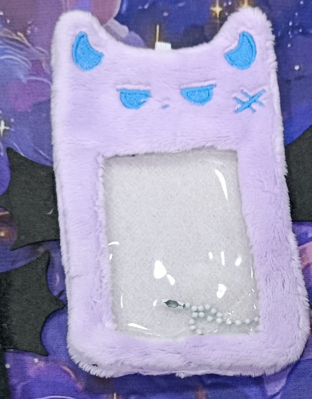 KM Soporte para tarjetas  vampiro/gato Morado