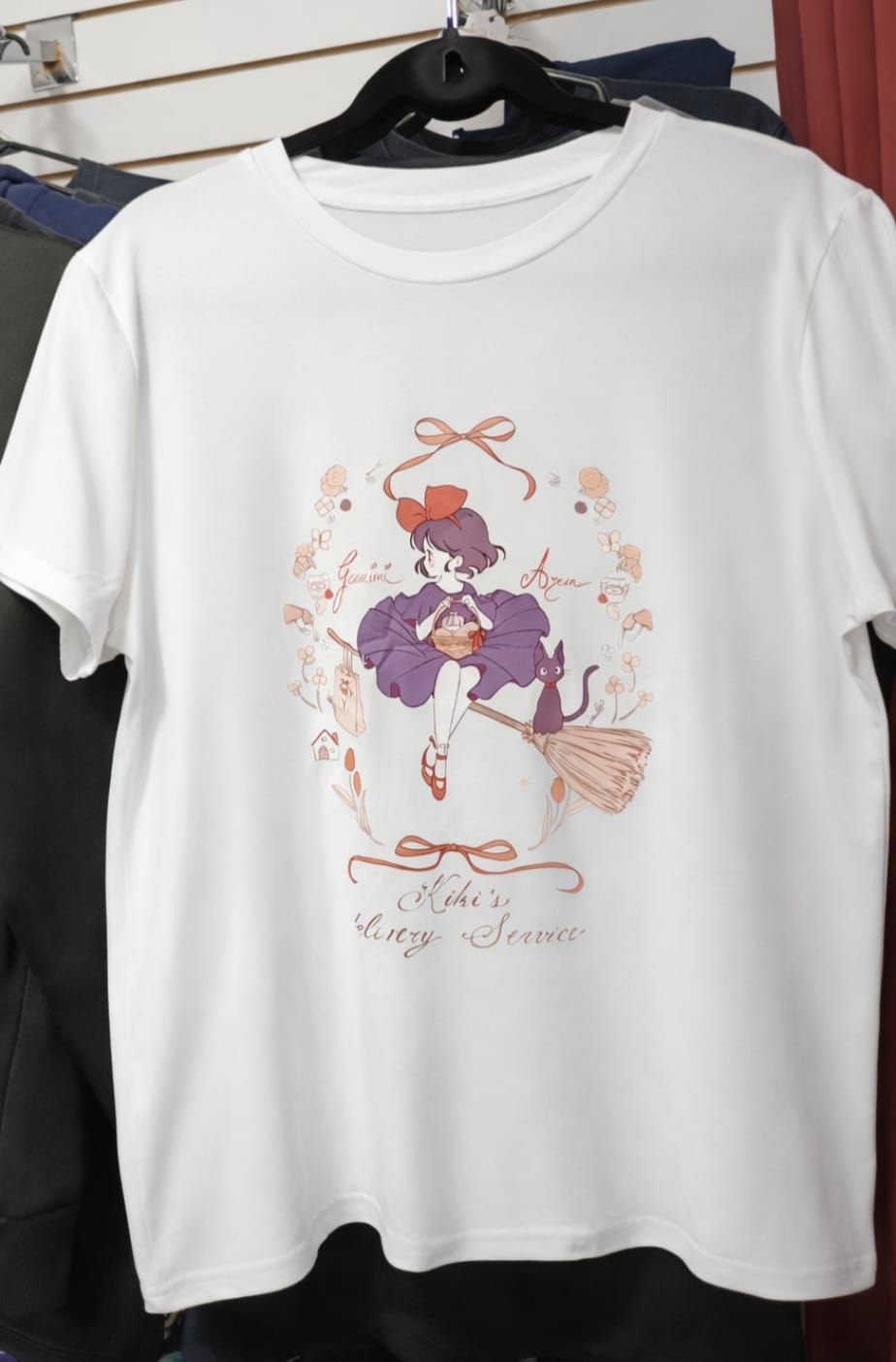 KM Camisa Ghibli, Servicio de Delivery de Kiki. Talla L