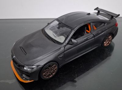 SH1 BMW M4 GTS Escala 1/24 Maisto con Daño