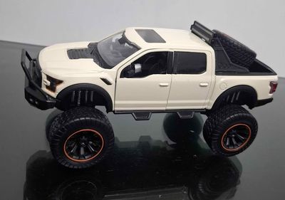SH1 Ford F-150 Raptor Escal 1/27 Lariat Crew Motor Max