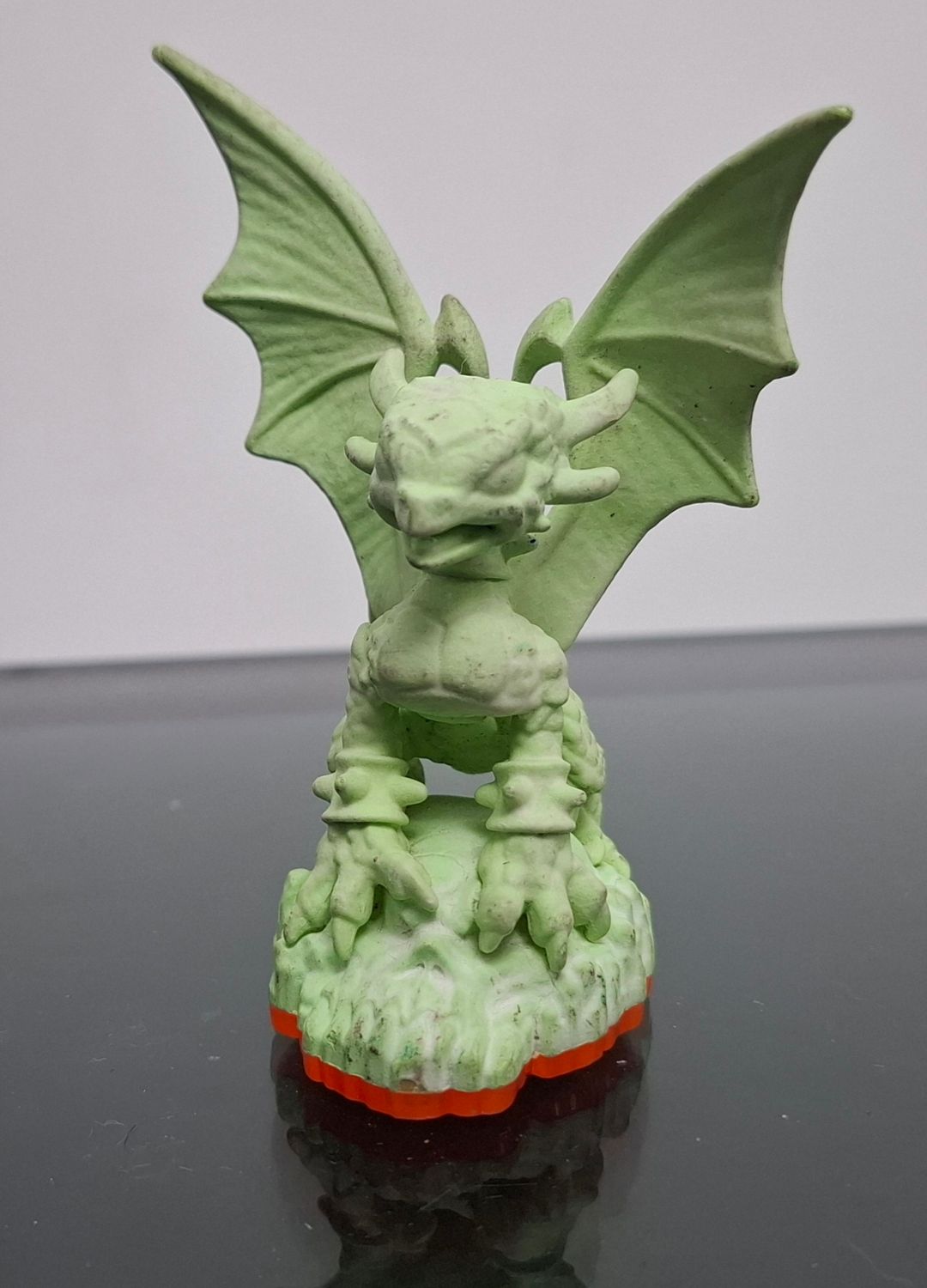 SH1 Cynder Figura Skylanders Glow in the Dark