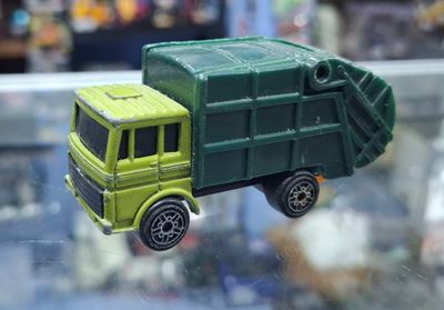 SH1 Camion de Basura Maisto