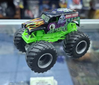 SJ1 Monster Jam Hot Wheels Grave Digger
