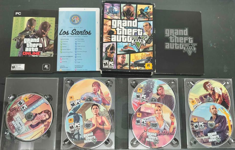 SH1 Grand Theft Auto V PC Game Usado Completo
