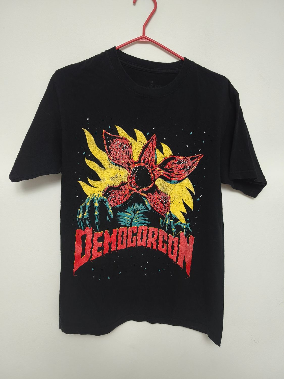 SH1 Demogorgon Camisa Talla M Stranger Things
