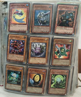 SH1 Yugioh Folder con 504+ Cartas Originales