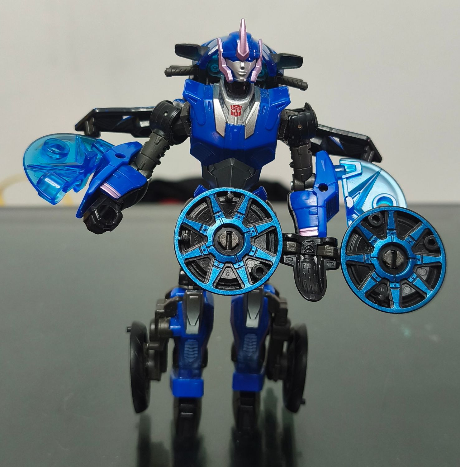 SH1 Arcee Figura Transformers Figura Legacy Deluxe