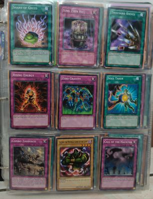 SH1 Yugioh Folder con 630+ Cartas Originales