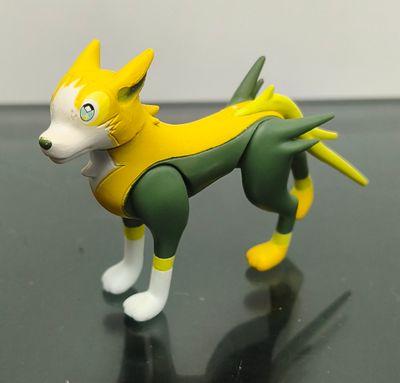 SH1 Boltund Figura Jazwares 2021 Pokémon Figura