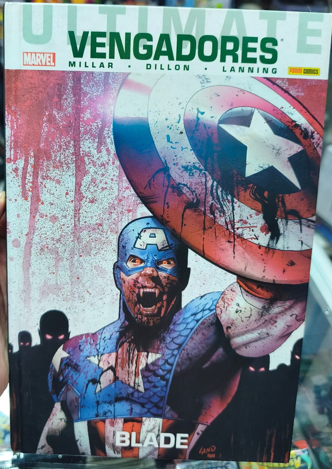 SH1 Ultimate Vengadores Comic Libro Español Panini