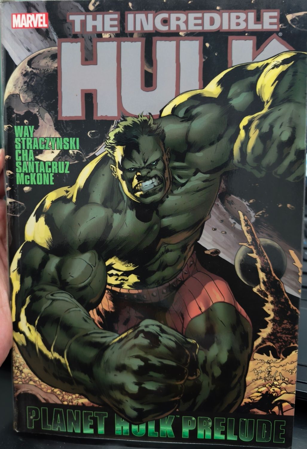 SH16 The Incredible Hulk Comic Libro Planet Hulk Prelude Ingles