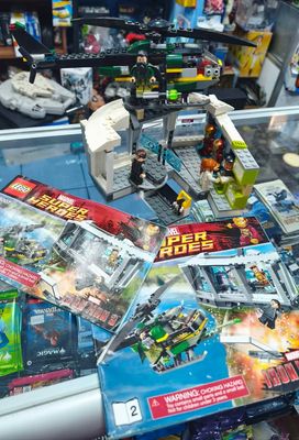 SH1 Iron Man Malibu Mansion Attack Lego Marvel 76007